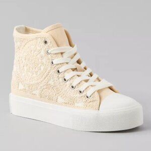 AMERICAN EAGLE High-Top Sneaker Size 7
